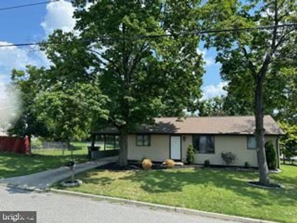 9 CENTRE AVENUE, WEST DEPTFORD, NJ 08051