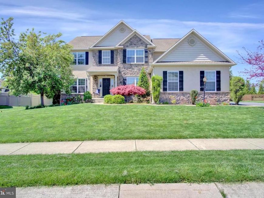 74 Stone Run Dr , Mechanicsburg, PA 17050 Main Photo