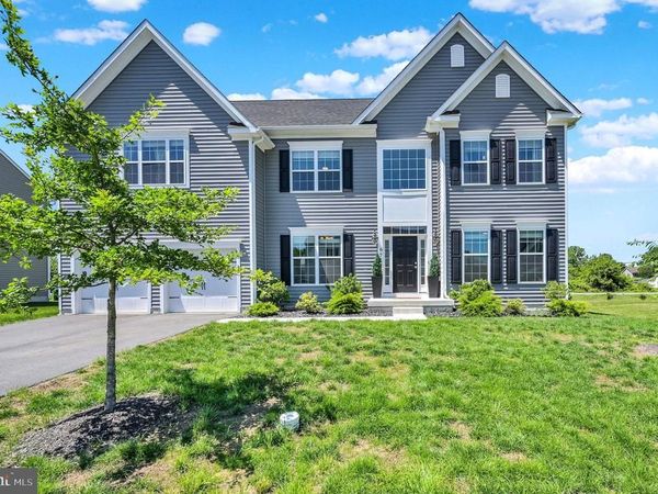 67 WAVYLEAF DRIVE , SMYRNA, DE 19977