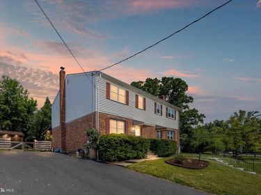 1040 VALLEY ROAD , HOCKESSIN, DE 19707