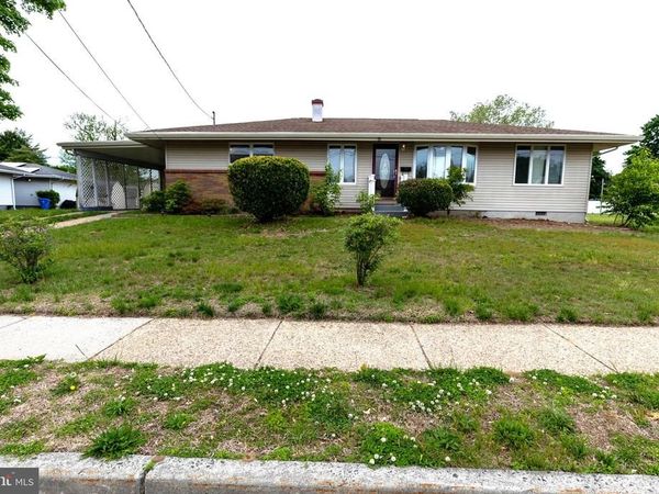 7 LANSDOWNE ROAD , BURLINGTON, NJ 08016
