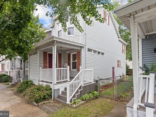 697 S OLDEN AVENUE , TRENTON, NJ 08629