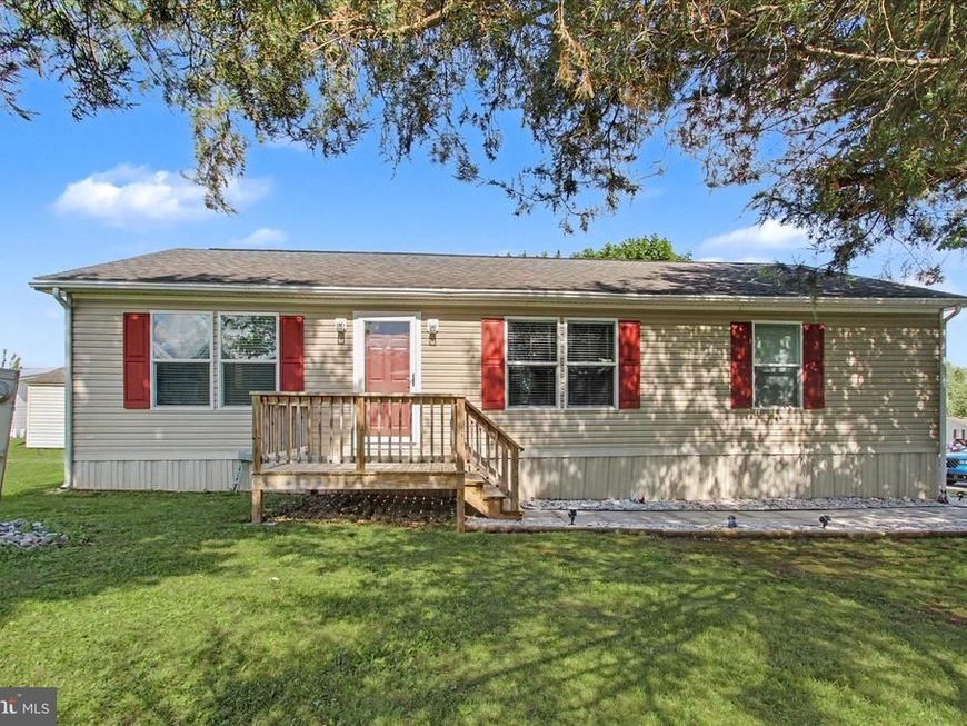 46 Elizabeth Lane , New Oxford, PA 17350 Main Photo