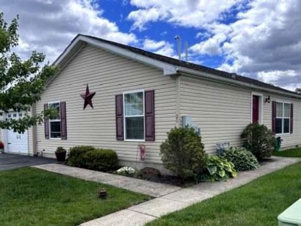 25 DUSK DRIVE, DOUGLASSVILLE, PA 19518