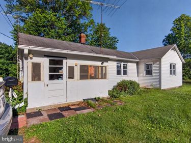 205 E MILL STREET, QUAKERTOWN, PA 18951