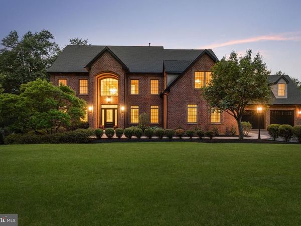 102 PICKWICK DRIVE, DOYLESTOWN, PA 18901