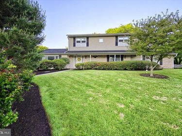 309 CANDLE LIGHT DRIVE, CAMP HILL, PA 17011