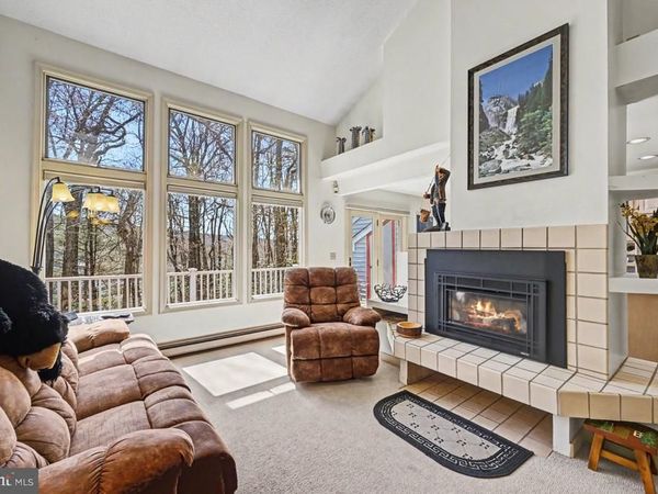 5 BEACHWOOD COURT , LAKE HARMONY, PA 18624
