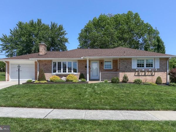 421 BERRYHILL ROAD , HARRISBURG, PA 17109