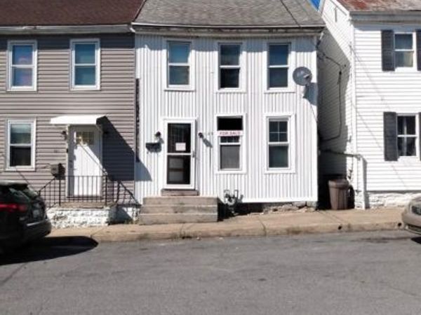 139 W SECOND STREET, WAYNESBORO, PA 17268