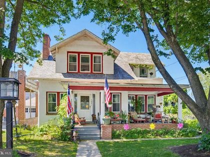 306 E HIGH STREET Manheim, PA 17545