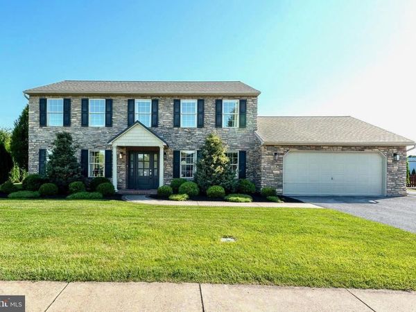 515 HIGH POINT DRIVE, DENVER, PA 17517