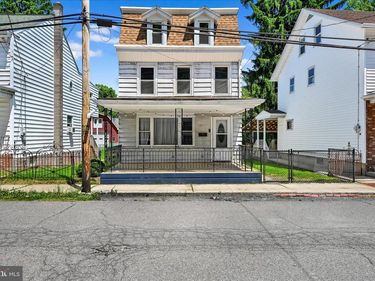 221 S DELAWARE AVENUE, MINERSVILLE, PA 17954