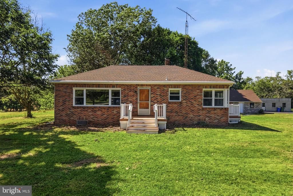 3560 Raintree Road, York, PA 17404 Main Photo