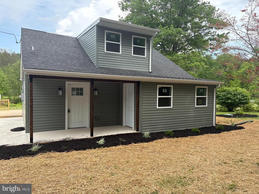 876 CARDINAL LANE, LEWISBERRY, PA 17339