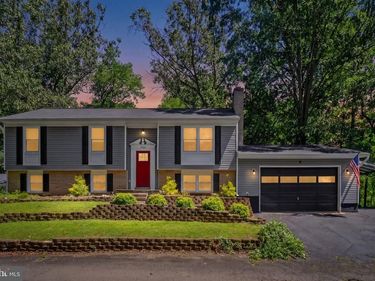 7403 WATERFORD LANE, WARRENTON, VA 20187