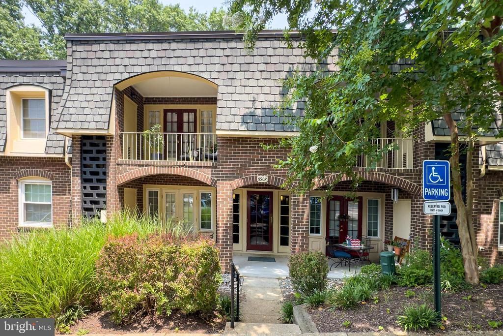 5907 D Noblestown Road, Springfield, VA 22152 Main Photo