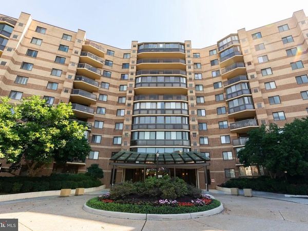 8380 GREENSBORO DRIVE, Unit 607, MCLEAN, VA 22102
