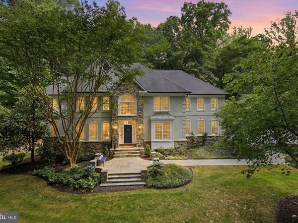 7211 TWELVE OAKS DRIVE, FAIRFAX STATION, VA 22039