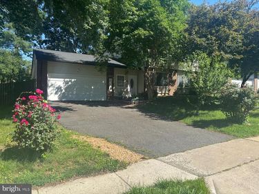 6820 VANTAGE DRIVE, ALEXANDRIA, VA 22306