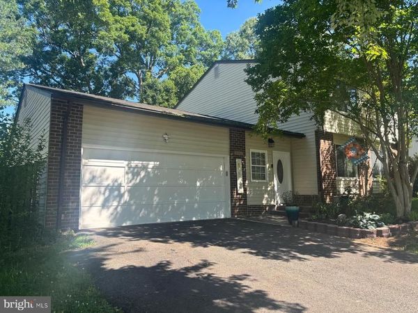 6820 VANTAGE DRIVE, ALEXANDRIA, VA 22306