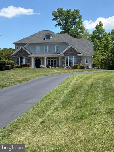 8906 LAUREL OVERLOOK DRIVE , LORTON, VA 22079