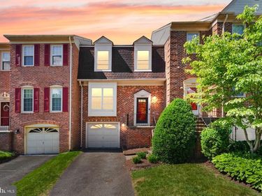 7877 HAMPTON VILLAGE PASS, ANNANDALE, VA 22003