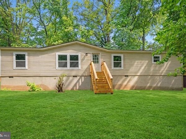 1438 EASTHAM ROAD , BUMPASS, VA 23024