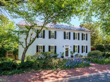 208 EDWARDS FERRY ROAD NE, LEESBURG, VA 20176