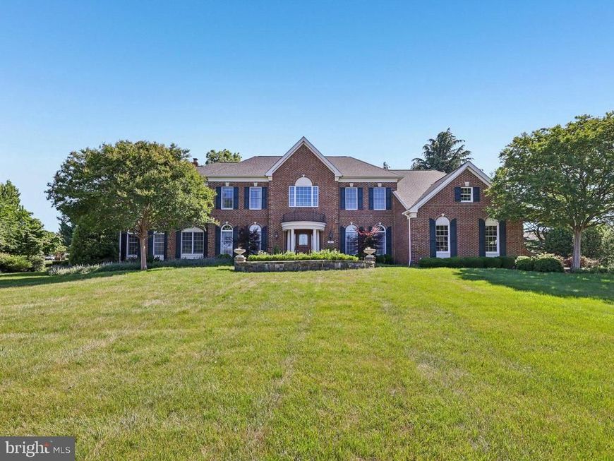 19879 Mellon Circle , Ashburn, VA 20147 Main Photo