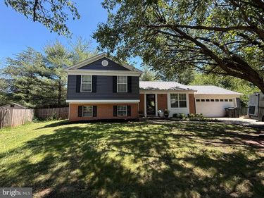 10323 AMBERLEIGH COURT, MANASSAS, VA 20110