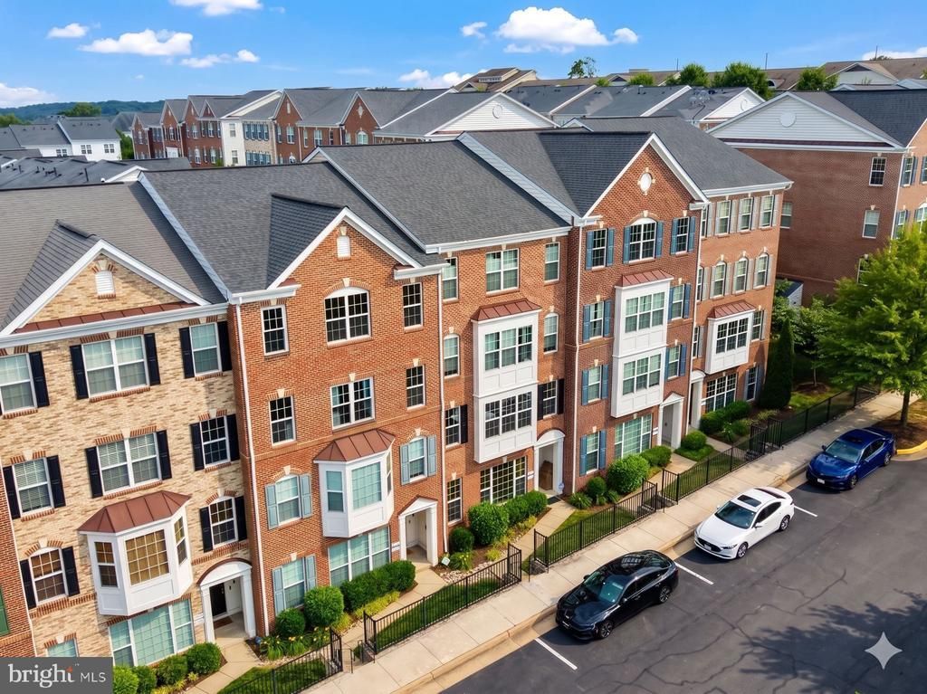 15330 Kensington Park Drive, Woodbridge, VA 22191 Main Photo