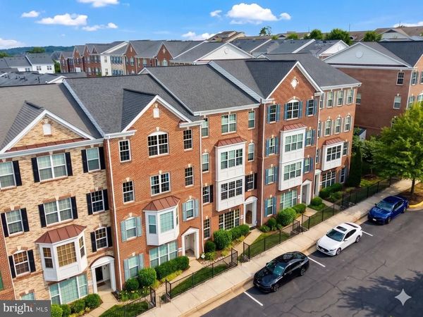 15330 KENSINGTON PARK DRIVE, WOODBRIDGE, VA 22191