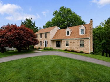 9718 LOCUST HILL DRIVE, GREAT FALLS, VA 22066