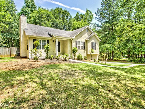 14 Michaels Crossing, Sharpsburg, GA 30277