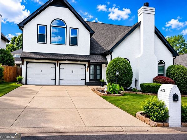 952 Bridgegate Drive NE, Marietta, GA 30068