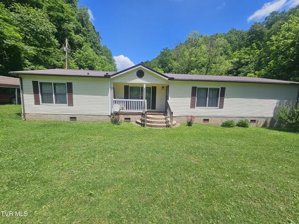 3665 Reeds Valley Road, Castlewood, VA 24224