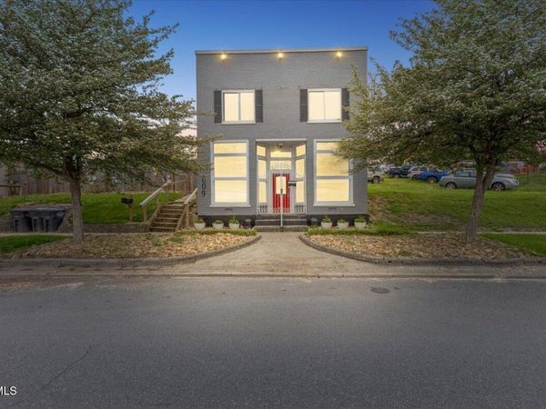 809 East Sullivan Street, Kingsport, TN 37660