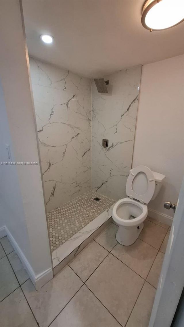 16220 NW 2nd Ave , Unit 410, Miami, FL 33169 Photo