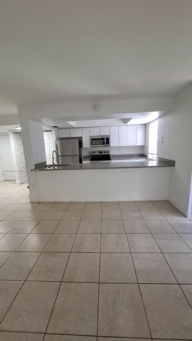16220 NW 2nd Ave , Unit 410, Miami, FL 33169 Photo