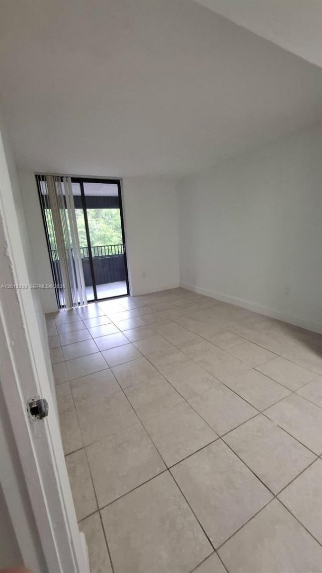 16220 NW 2nd Ave , Unit 410, Miami, FL 33169 Photo