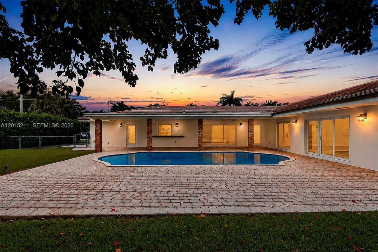13060 SW 70th Ave, Pinecrest, FL 33156 Photo