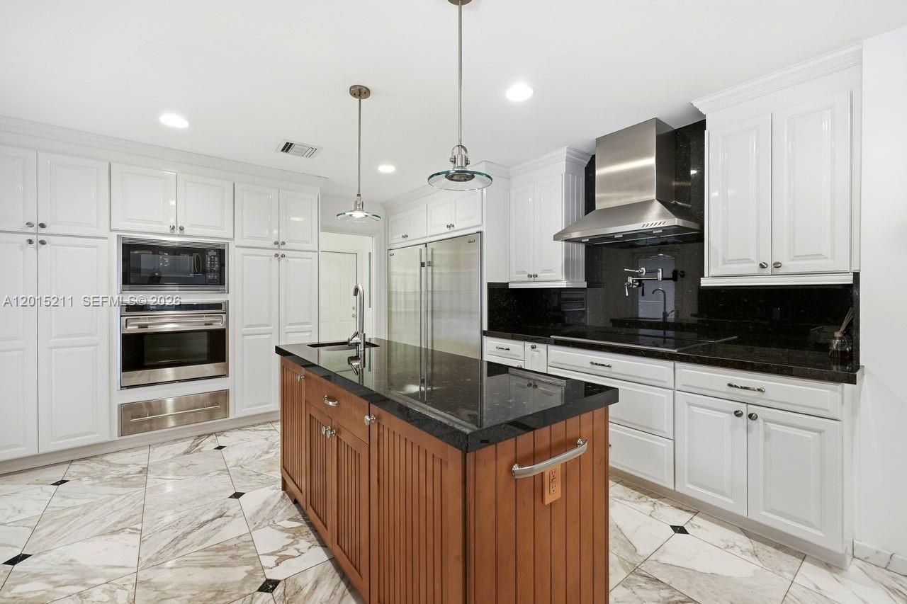 13060 SW 70th Ave, Pinecrest, FL 33156 Photo
