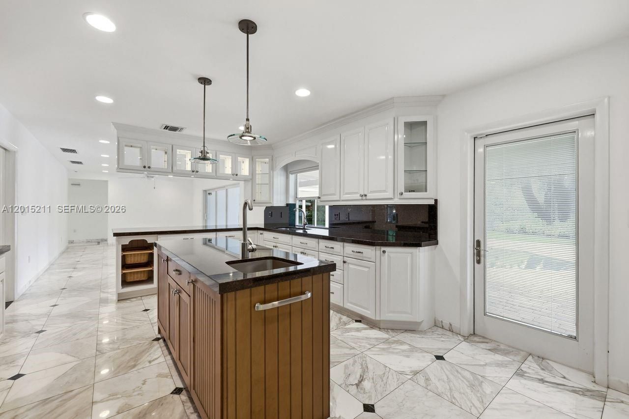 13060 SW 70th Ave, Pinecrest, FL 33156 Photo