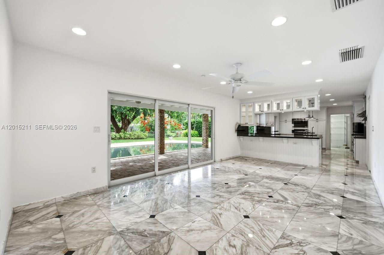 13060 SW 70th Ave, Pinecrest, FL 33156 Photo
