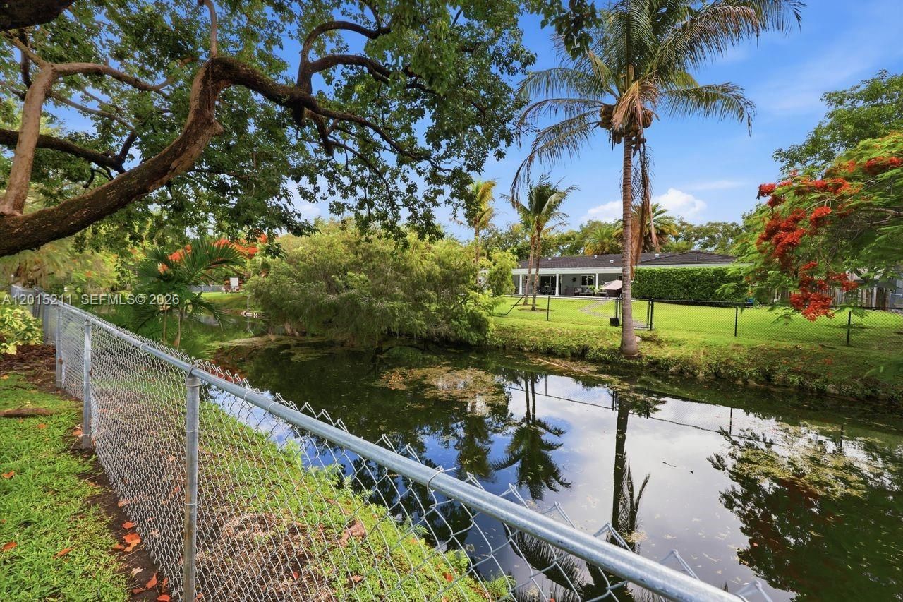 13060 SW 70th Ave, Pinecrest, FL 33156 Photo