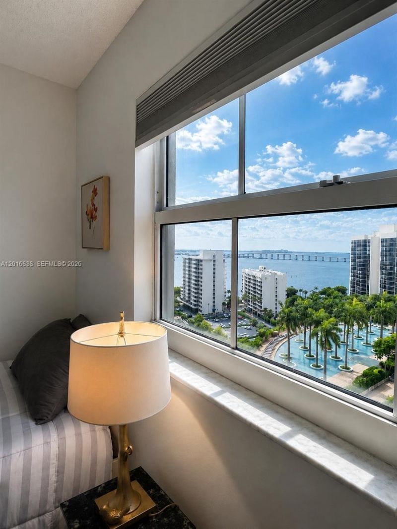 185 SE 14th Ter, Unit 1607, Miami, FL 33131 Photo
