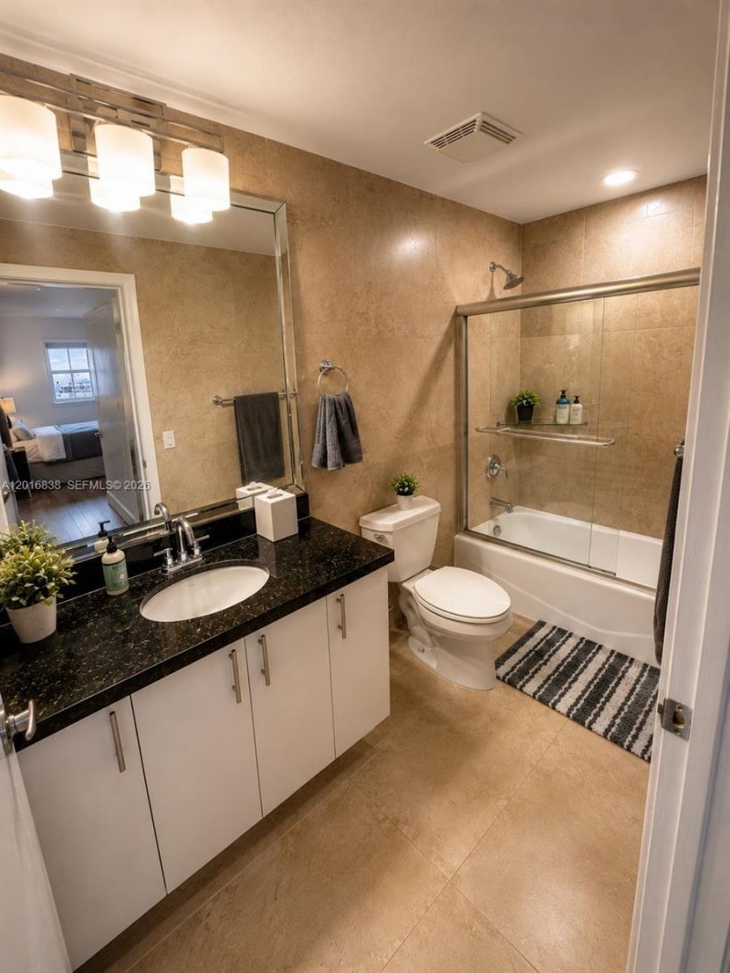 185 SE 14th Ter, Unit 1607, Miami, FL 33131 Photo