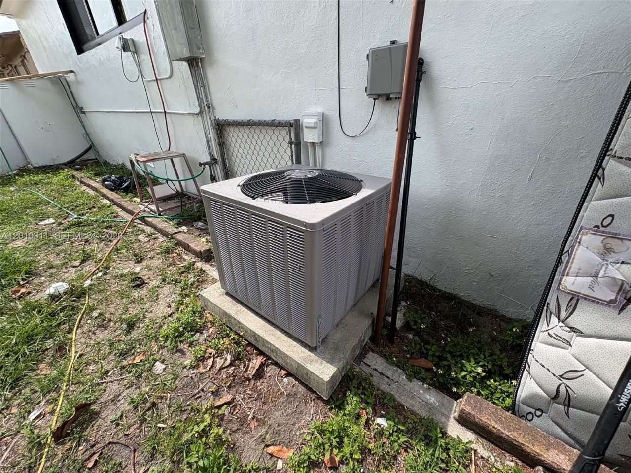 1250 NW 131st St , North Miami, FL 33167 Photo