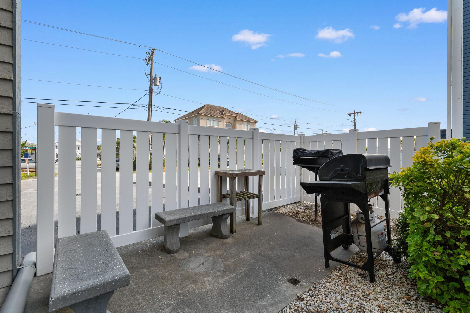 4303 N Ocean Blvd.  Photo 25